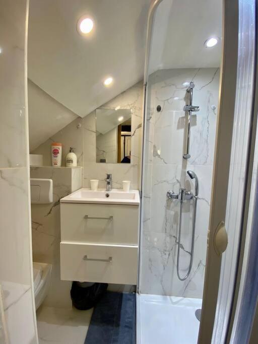 Chez Caro Apartment L'Escarene ภายนอก รูปภาพ